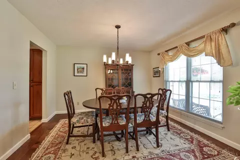 Dining - 8750 Kemper Rd, Cincinnati, OH 45249 photo 2 of 3