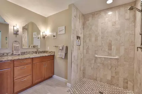 Bath - 8750 Kemper Rd, Cincinnati, OH 45249 photo 2 of 5