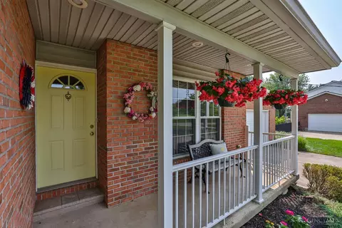 Exterior - 8750 Kemper Rd, Cincinnati, OH 45249 photo 3 of 12