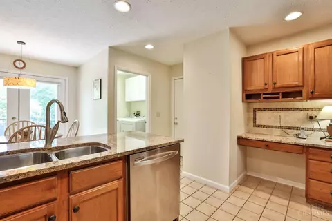 Kitchen - 8750 Kemper Rd, Cincinnati, OH 45249 photo 4 of 4