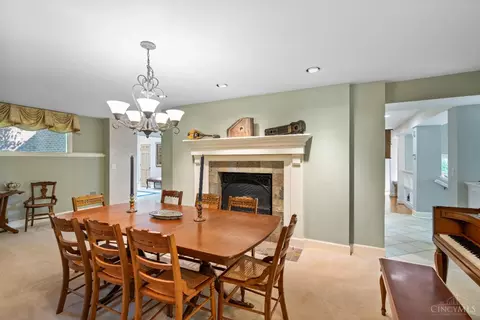 Dining - 9180 Given Rd, Cincinnati, OH 45243 photo 2 of 6