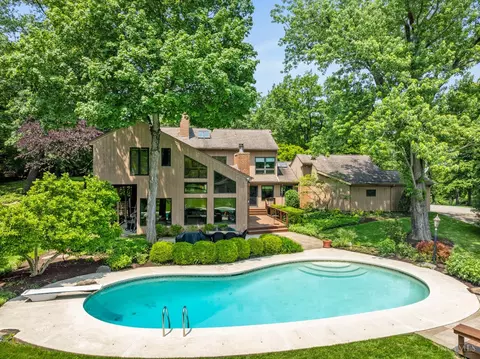 Exterior - 9180 Given Rd, Cincinnati, OH 45243 photo 5 of 12