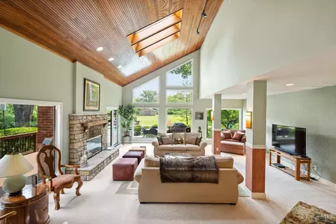 Living - 9180 Given Rd, Cincinnati, OH 45243 photo 1 of 4