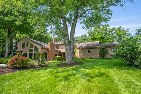 9180 Given Rd, Cincinnati, OH 45243