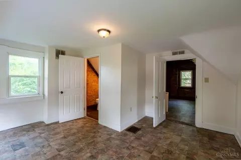 Bedroom - 724 Second St, Reading, OH 45215 photo 1 of 6