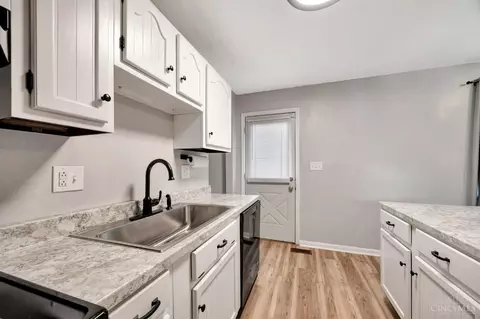 Kitchen - 970 Smiley Ave, Forest Park, OH 45240 photo 2 of 3