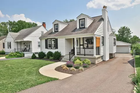 4633 Hunt Rd, Blue Ash, OH 45242 photo 2