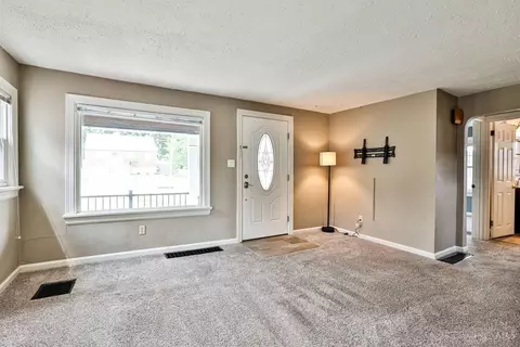 4633 Hunt Rd, Blue Ash, OH 45242 photo 7