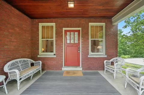 Exterior - 8 Interwood Pl, Cincinnati, OH 45220 photo 5 of 15