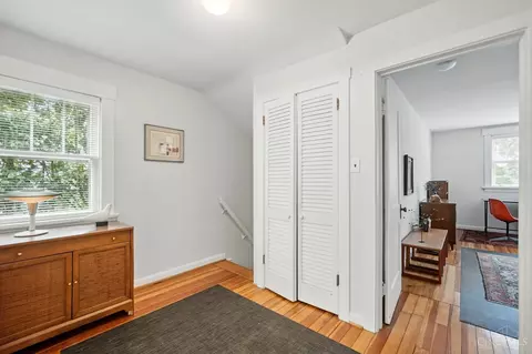 Entry Way - 8 Interwood Pl, Cincinnati, OH 45220 photo 5 of 6