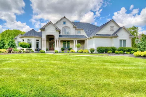 4691 Braid Ln, Mason, OH 45040