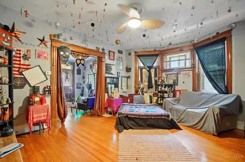 221 Emming St, Cincinnati, OH 45219 photo 9