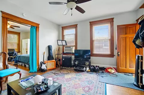 221 Emming St, Cincinnati, OH 45219 photo 19