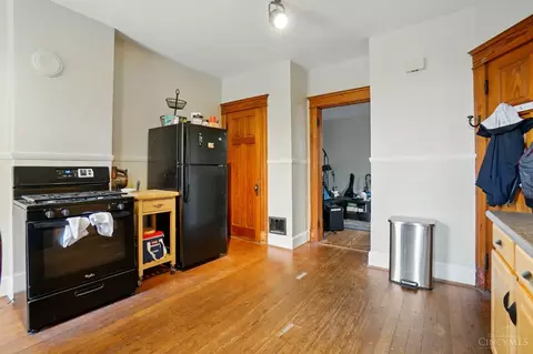 221 Emming St, Cincinnati, OH 45219 photo 18