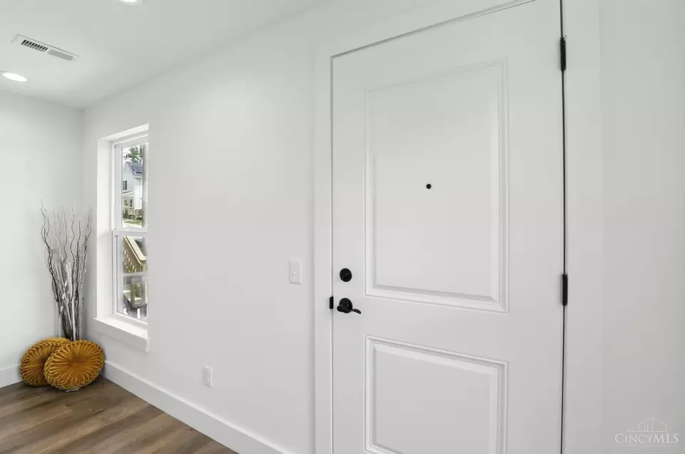 Entry Way - 2362 Concord St, Cincinnati, OH 45206 photo 1 of 2