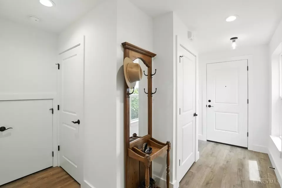 Entry Way - 2362 Concord St, Cincinnati, OH 45206 photo 2 of 2