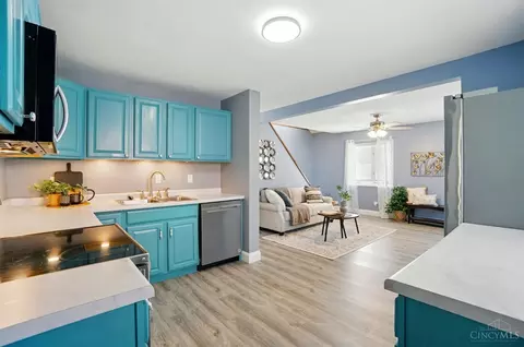 Kitchen - 617 Dottie Ct, Reading, OH 45215 photo 2 of 5