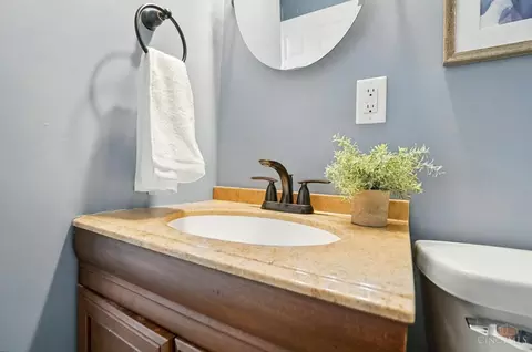 Bath - 617 Dottie Ct, Reading, OH 45215 photo 2 of 6