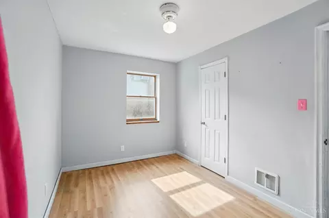Bedroom - 617 Dottie Ct, Reading, OH 45215 photo 3 of 13