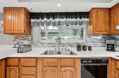 2599 Cranbrook Dr, Cincinnati, OH 45231 photo 29