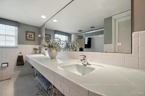 2599 Cranbrook Dr, Cincinnati, OH 45231 photo 44