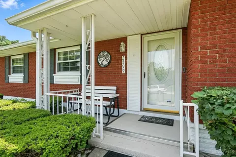 2599 Cranbrook Dr, Cincinnati, OH 45231 photo 9