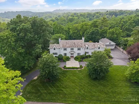 675 Watch Hill Ln, Anderson Twp, OH 45230