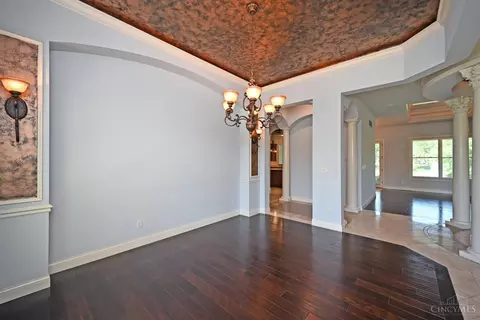 Dining - 4570 Braid Ln, Mason, OH 45040 photo 3 of 4