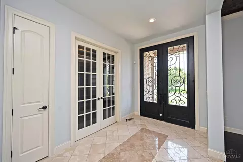 Entry Way - 4570 Braid Ln, Mason, OH 45040 photo 1 of 11