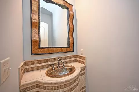 Bath - 4570 Braid Ln, Mason, OH 45040 photo 1 of 10