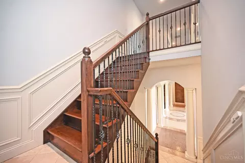 Entry Way - 4570 Braid Ln, Mason, OH 45040 photo 7 of 11