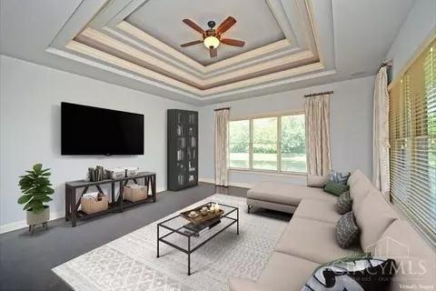 Living - 4570 Braid Ln, Mason, OH 45040 photo 5 of 6