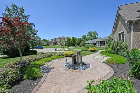 Exterior - 4570 Braid Ln, Mason, OH 45040 photo 5 of 13