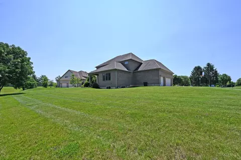Exterior - 4570 Braid Ln, Mason, OH 45040 photo 12 of 13