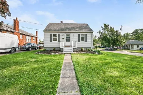 4394 Oakwood Ave, Deer Park, OH 45236