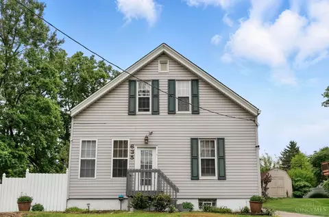 635 Cloverdale Ave, Springdale, OH 45246