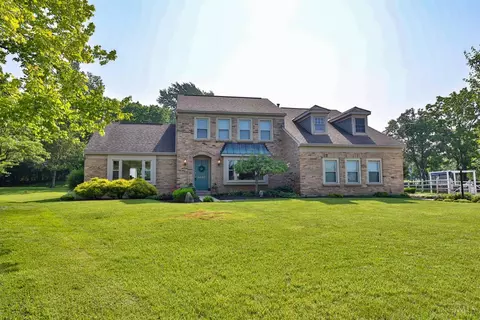 5480 Fawnview Ct, West Chester, OH 45069