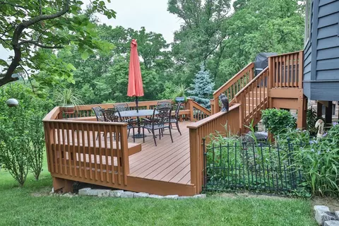 Exterior - 3477 Mcfarlan Rd, Cincinnati, OH 45211 photo 8 of 23