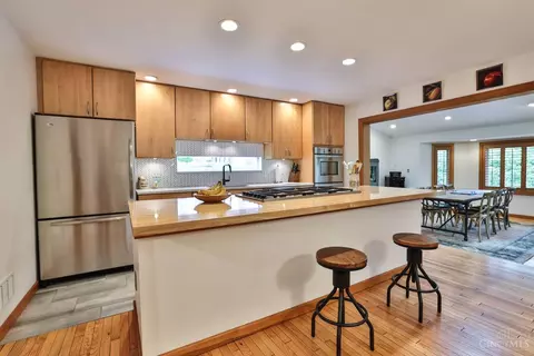 Kitchen - 3477 Mcfarlan Rd, Cincinnati, OH 45211 photo 1 of 5