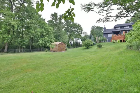 Exterior - 3477 Mcfarlan Rd, Cincinnati, OH 45211 photo 16 of 23