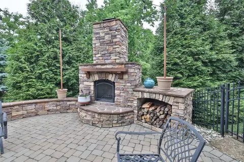 Exterior - 3477 Mcfarlan Rd, Cincinnati, OH 45211 photo 12 of 23