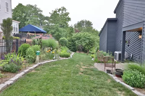 Exterior - 3477 Mcfarlan Rd, Cincinnati, OH 45211 photo 17 of 23