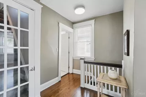Entry Way - 3088 Markbreit Ave, Cincinnati, OH 45209 photo 2 of 3