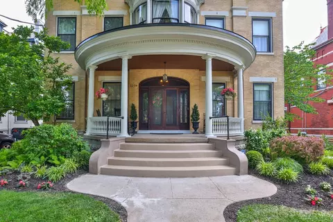 Exterior - 2334 Upland Pl, Cincinnati, OH 45206 photo 3 of 15