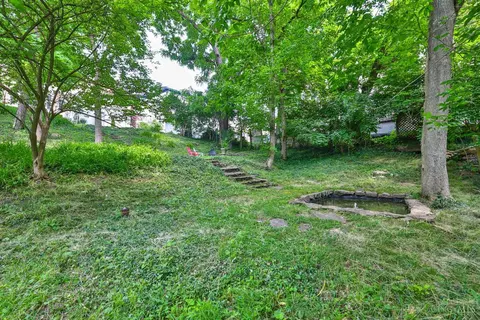 Exterior - 2334 Upland Pl, Cincinnati, OH 45206 photo 8 of 15