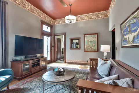 Living - 2334 Upland Pl, Cincinnati, OH 45206 photo 8 of 12