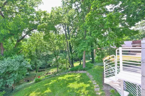 Exterior - 2334 Upland Pl, Cincinnati, OH 45206 photo 10 of 15
