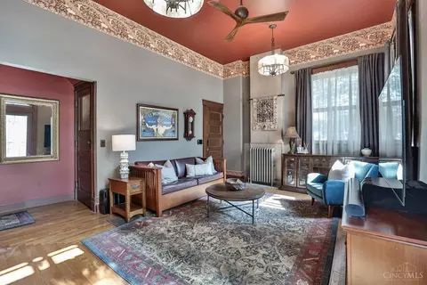 Living - 2334 Upland Pl, Cincinnati, OH 45206 photo 6 of 12