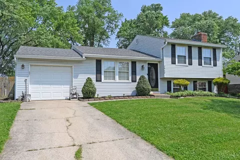 2868 Grosvenor Dr, Colerain Twp, OH 45251