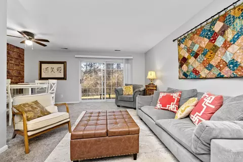 Living - 6782 Harrison Ave, Cincinnati, OH 45247 photo 2 of 6